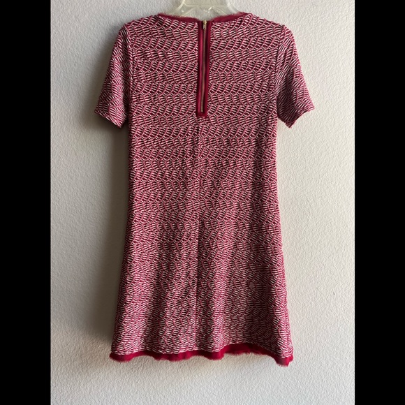 ANTHROPOLOGIE MAEVE RED AND WHITE DORA KNIT MINI DRESS RAW HEM SIZE XS PREOWNED - Picture 6 of 6